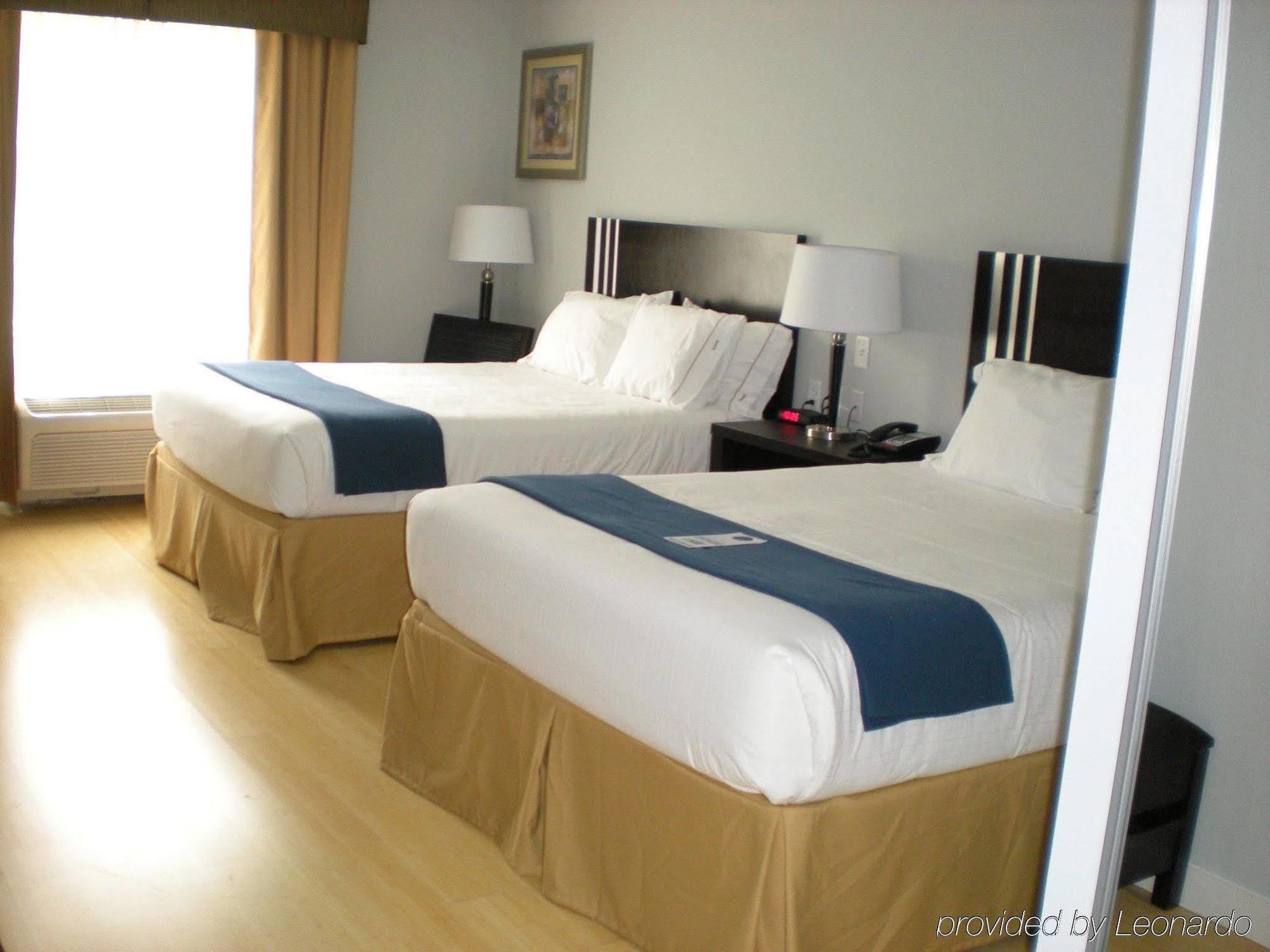 Holiday Inn Express - Bentleyville Номер фото